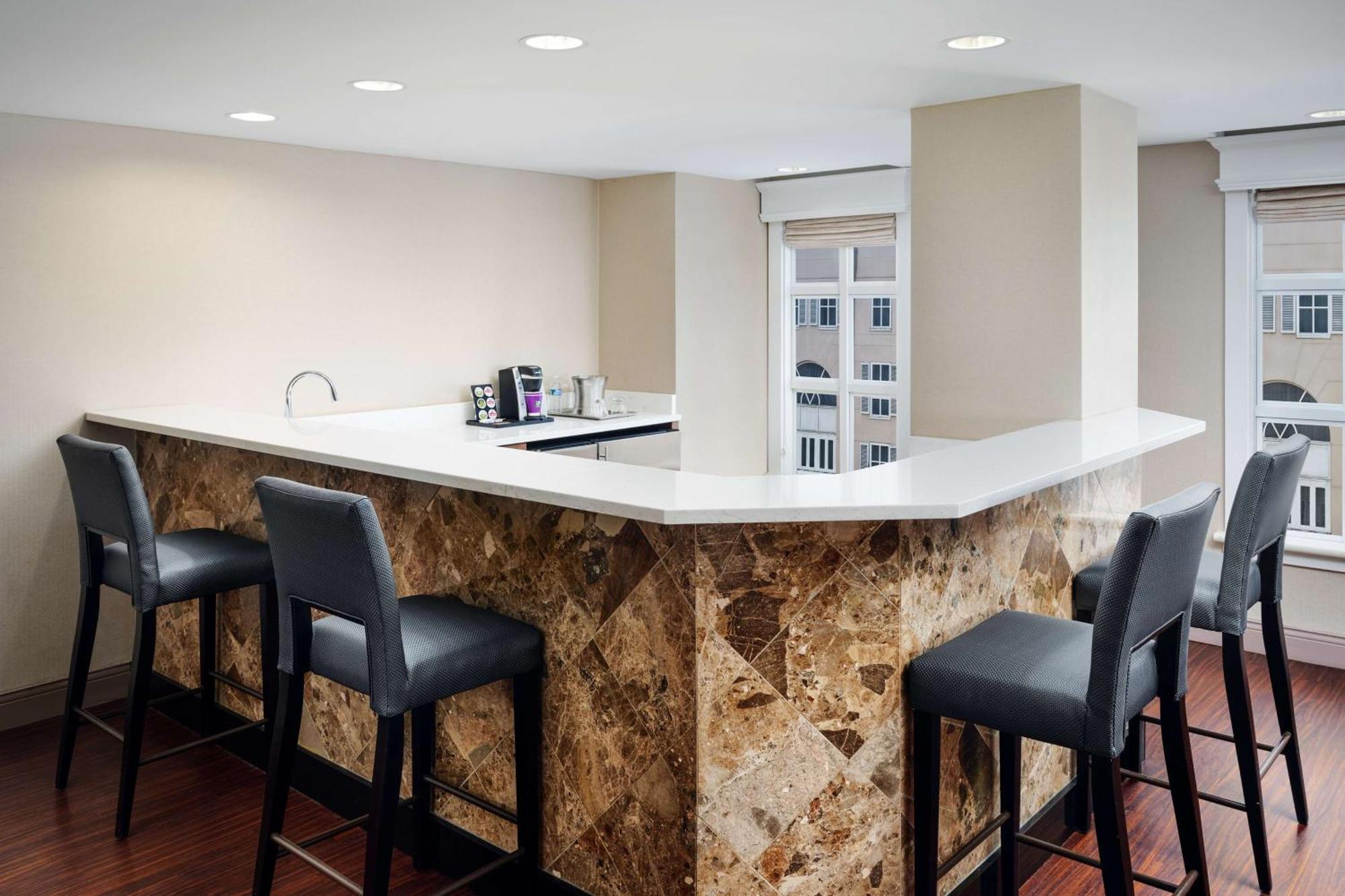 Hilton New Orleans Riverside Εξωτερικό φωτογραφία